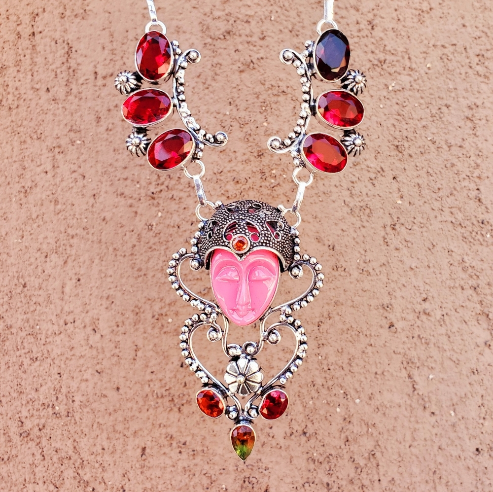 New Carved Goddess Face 925 Silver Necklace.